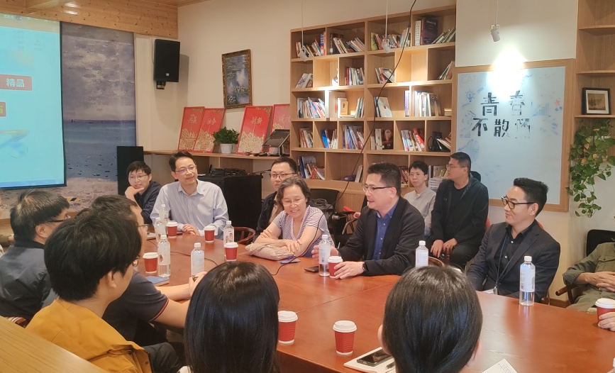 1752027540862030.png 15. 全國先進(jìn)工作者、上海市勞模創(chuàng)新工作室負(fù)責(zé)人王如竹帶領(lǐng)制冷與低溫工程研究所教工黨支部與上海宇航系統(tǒng)工程研究所開展“聯(lián)學(xué)聯(lián)創(chuàng)聯(lián)培”活動(dòng).png