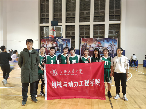 圖4 隊(duì)員合影留念.jpg