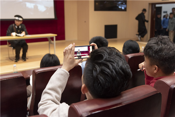 1617071608345339.jpg 圖5:現(xiàn)場(chǎng)互動(dòng)與大眾評(píng)審.jpg