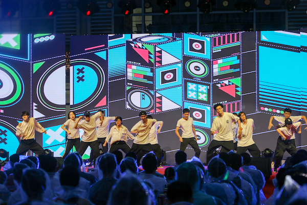 圖2 525街舞社開場表演.jpg