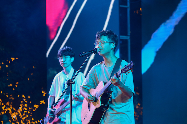 圖5 夏天的風表演.jpg