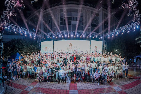 圖12 合影留念.jpg