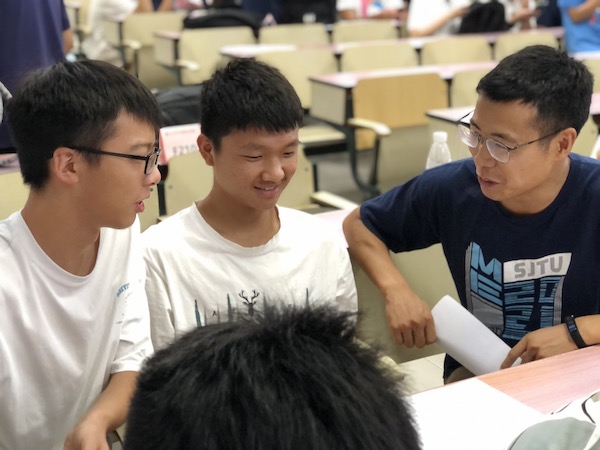 1629886097442276.jpg 圖8 各班分組交流.jpg