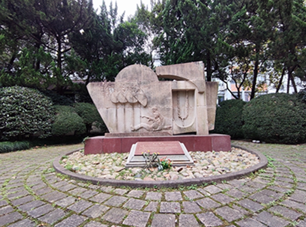 圖6 徐匯校區(qū)校園覓跡2.jpg