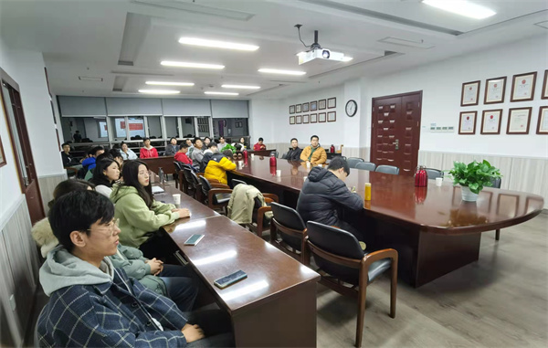 1638519452678378.jpg 1-會議現(xiàn)場.jpg