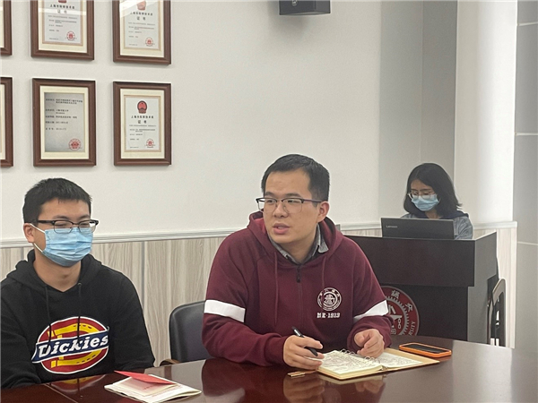 圖6 思政老師張軼帆講話.jpg