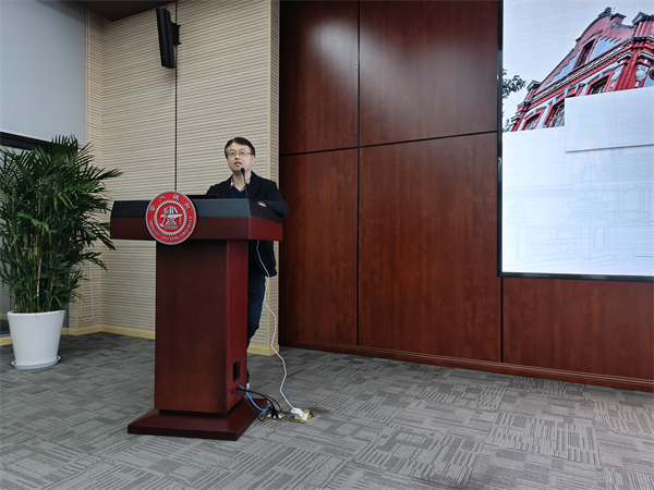 圖2 杜老師開場.jpg