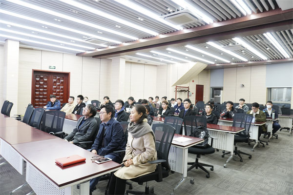 1679570770881963.jpg 圖1+智能汽車(chē)所研究生黨支部組織生活會(huì)現(xiàn)場(chǎng).jpg