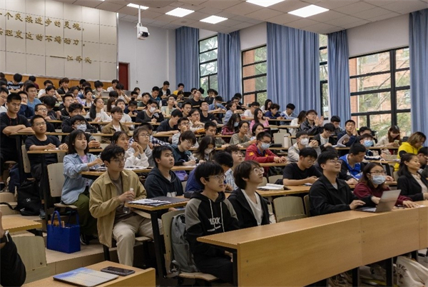 1684759455181516.jpg 3 合照.jpg