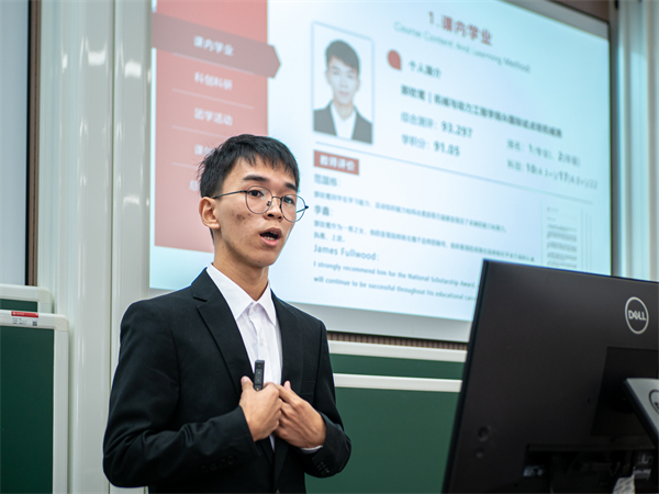 圖4 個(gè)人風(fēng)采展示.jpg