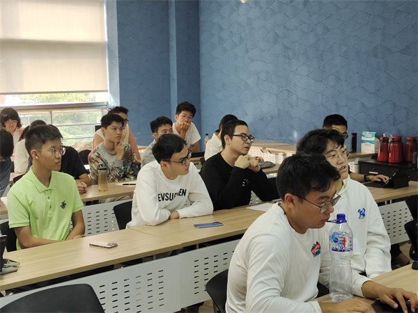 圖3 學(xué)生提問.jpg