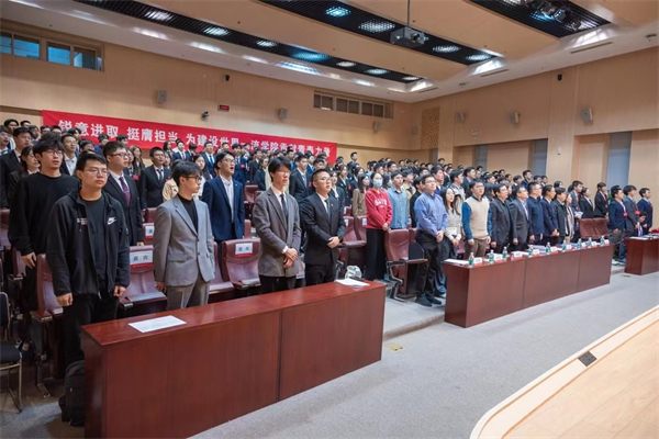 圖2 奏唱國(guó)歌 2.jpg