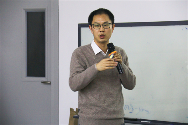 1706009026445776.jpg 圖3 徐亮亮老師介紹.jpg