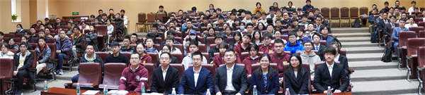 圖7 全體合影留念.jpg