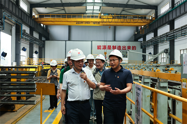 1716979691347705.jpg 圖3-支部成員參觀西子清潔能源裝備制造一線.jpg