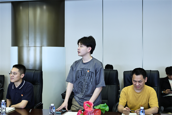 1716979733250004.jpg 圖7-與會成員自由交流.jpg