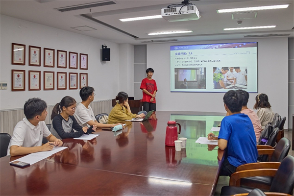 圖1 答辯現(xiàn)場照片.jpg