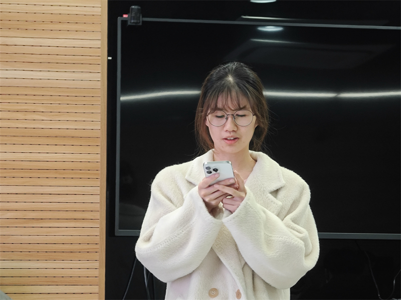 圖3 支委候選人李昕宇做個人陳述.jpg