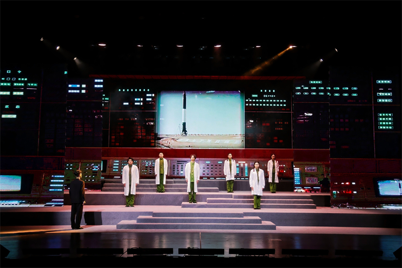 圖3 第三幕東風(fēng)二號甲運(yùn)載火箭成功發(fā)射.jpg