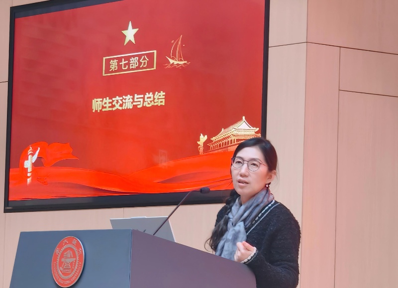 圖4 郭莉老師交流_resized.jpg