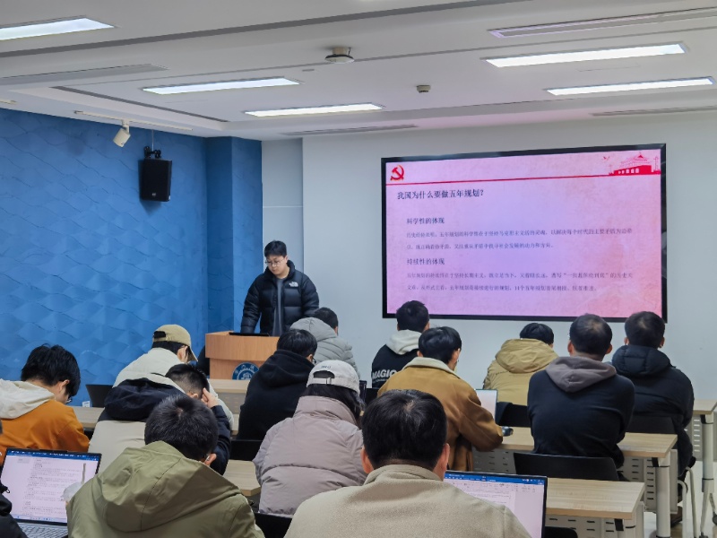 圖3 杜詠謙分享學(xué)習(xí)心得_resized.jpg